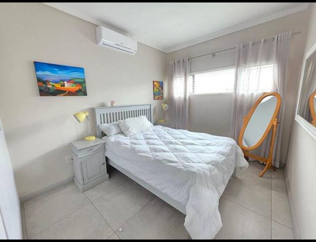 2 BEDROOM APARTMENT FOR SALE IN MENLO PARK